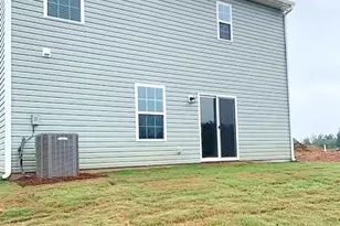 136 Brentwood Dr, Statesville, NC 28625 - Photo 12