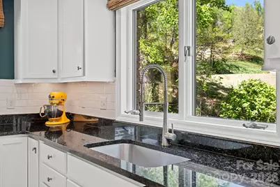 52 Mark Twain Road, Asheville, NC 28805 - Photo 10