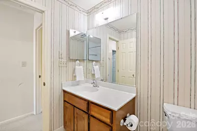 5636 Ivygate Lane, Charlotte, NC 28226 - Photo 22