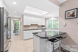 8600 Brownes Pond Ln, Charlotte, NC 28277 - Photo 16