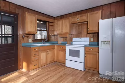 87 Sassafras Lane, Maggie Valley, NC 28751 - Photo 4