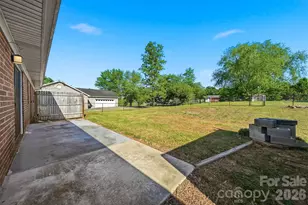 184 Edgegreen Ct, Taylorsville, NC 28681 - Photo 36