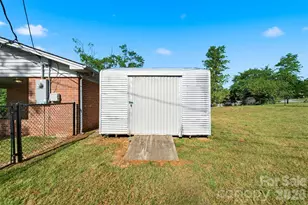 184 Edgegreen Ct, Taylorsville, NC 28681 - Photo 38