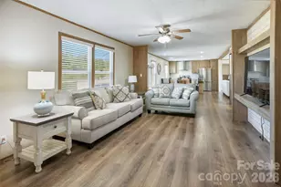 123 Big Oak Rd, Hendersonville, NC 28792 - Photo 10
