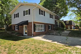2309 24th Ave NE, Hickory, NC 28601 - Photo 2