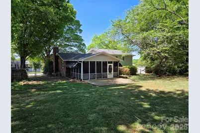2309 24th Avenue NE, Hickory, NC 28601 - Photo 22