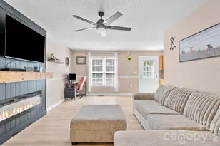 2170 Charles Towne Ct, Kannapolis, NC 28083 - Photo 14