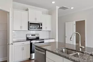 380 Creekview Rd, Hendersonville, NC 28792 - Photo 20