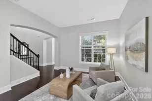 4936 Hawk Shadow Ln, Charlotte, NC 28277 - Photo 6