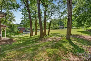 404 Ciccone Dr, Hendersonville, NC 28791 - Photo 48