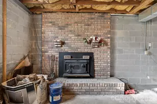 404 Ciccone Dr, Hendersonville, NC 28791 - Photo 32