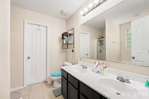 8142 Rolling Meadows Ln, Huntersville, NC 28078 - Photo 14
