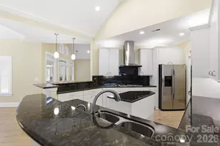 836 Creek Bluff Rd, Rock Hill, SC 29732 - Photo 16