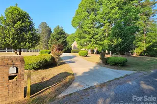 2843 Lakeshore Dr, Chester, SC 29706 - Photo 4
