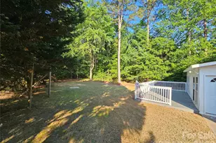 2843 Lakeshore Dr, Chester, SC 29706 - Photo 10