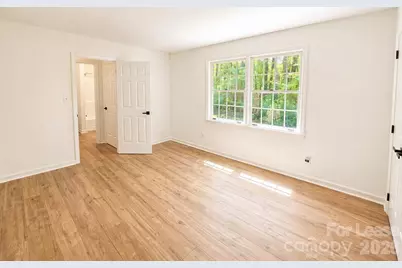 2736 Miranda Road, Charlotte, NC 28216 - Photo 6