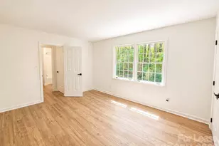 2736 Miranda Rd, Charlotte, NC 28216 - Photo 6