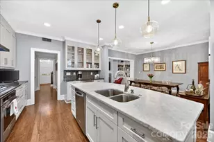 202 Perrin Pl, Charlotte, NC 28207 - Photo 20