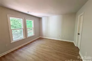 6095 Coral View Dr, Harrisburg, NC 28075 - Photo 4