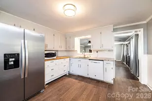 2984 Lutz Blvd, Newton, NC 28658 - Photo 18
