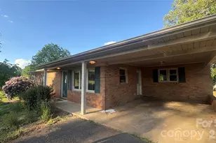 199 Country View Rd, Statesville, NC 28625 - Photo 2