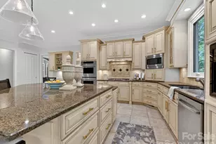 7510 Seton House Ln, Charlotte, NC 28277 - Photo 16