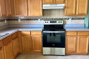 4722 Mortonhall Rd, Charlotte, NC 28215 - Photo 8