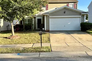 4722 Mortonhall Rd, Charlotte, NC 28215 - Photo 2