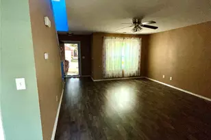 4722 Mortonhall Rd, Charlotte, NC 28215 - Photo 18