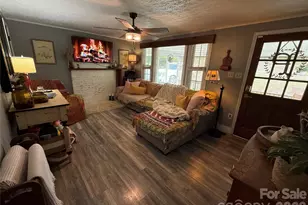 3678 Vantage Heights Cir, Lenoir, NC 28645 - Photo 8
