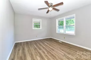 170 Hemingway Ln, Statesville, NC 28625 - Photo 6