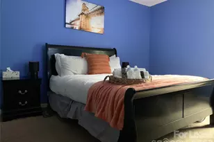 500 Umstead Dr, Chapel Hill, NC 27516 - Photo 2