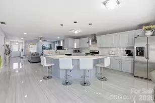 14227 Lake Crossing Dr, Charlotte, NC 28278 - Photo 4