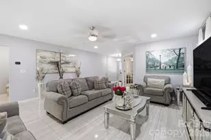 14227 Lake Crossing Dr, Charlotte, NC 28278 - Photo 10