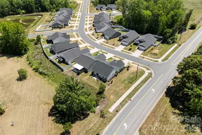 4105 Jones Creek Lane, Charlotte, NC 28215 - Photo 30