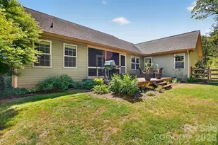 75 N Sunset Ridge Dr, Etowah, NC 28729 - Photo 4