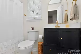 9715 Castle Terrace Ct, Charlotte, NC 28215 - Photo 32