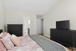 9715 Castle Terrace Ct, Charlotte, NC 28215 - Photo 22
