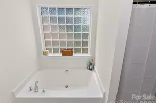 9715 Castle Terrace Ct, Charlotte, NC 28215 - Photo 24