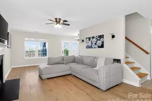 9715 Castle Terrace Ct, Charlotte, NC 28215 - Photo 20