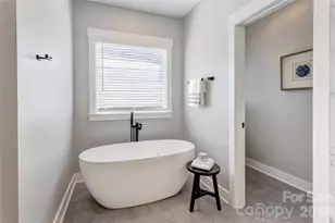 9311 Willowglen Trail, Charlotte, NC 28215 - Photo 16