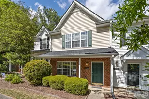 11540 Briddle Hall Ct, Charlotte, NC 28214 - Photo 2