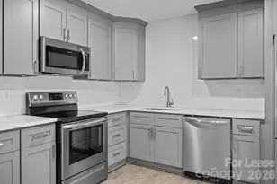 1853 Lakedell Dr, Charlotte, NC 28215 - Photo 10