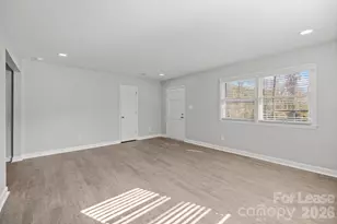 1853 Lakedell Dr, Charlotte, NC 28215 - Photo 6