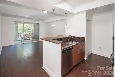 300 W 5th Street W #204, Charlotte, NC 28202 - Photo 8