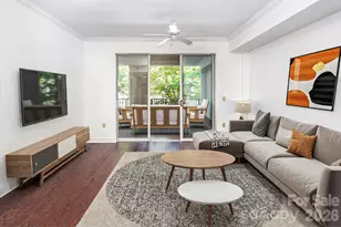300 W 5th Street W, Charlotte, NC 28202 - Photo 4