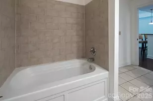 300 W 5th Street W, Charlotte, NC 28202 - Photo 30