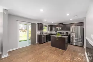 220 Roper St, Candler, NC 28715 - Photo 8