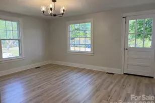 1431 3rd St Pl NE, Hickory, NC 28601 - Photo 6