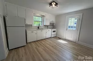 1431 3rd St Pl NE, Hickory, NC 28601 - Photo 8